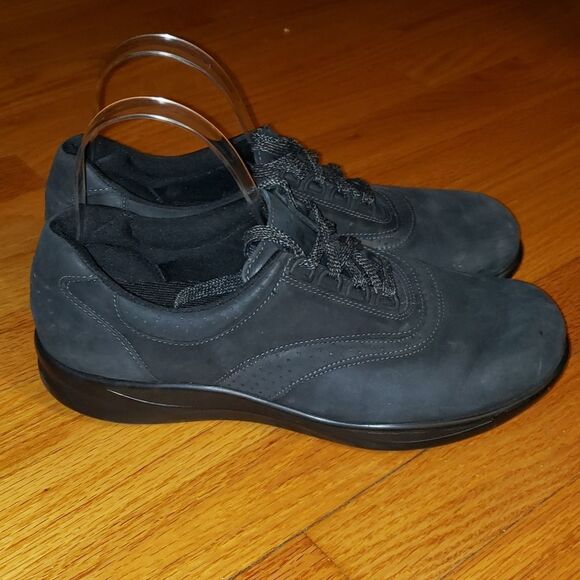 SAS Black Leather Sneakers - Picture 1 of 8